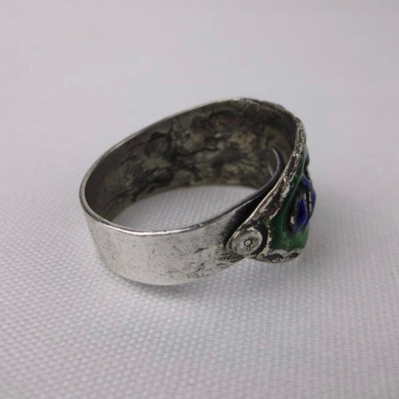Vintage 1940s Enameled Spoon Ring fits sizes 8-12 (adjustable) - Picture 2 of 3
